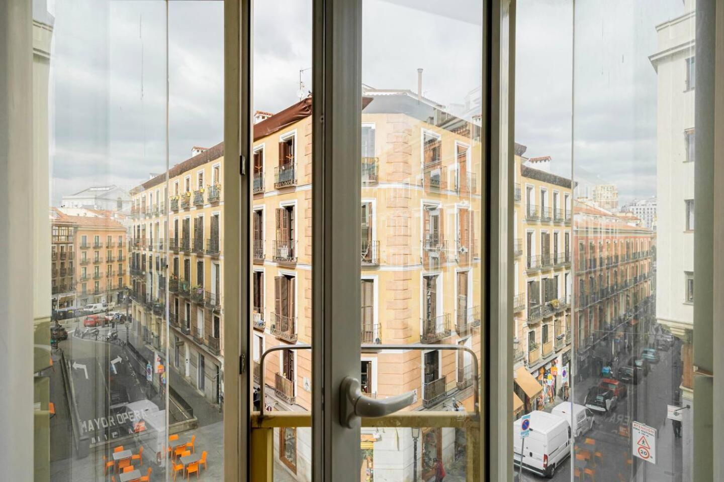 Apartamento Con Balcon A Calle Mayor Ideal Parejas Madrid Exterior foto